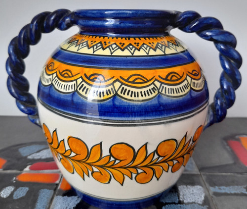 Ancien vase en faïence - 🏺,