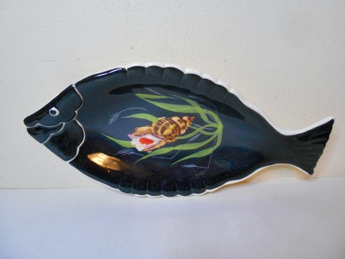 Ancien plat vide - , poisson